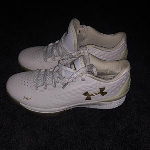 Under Armour 2015 Curry MVP Lows